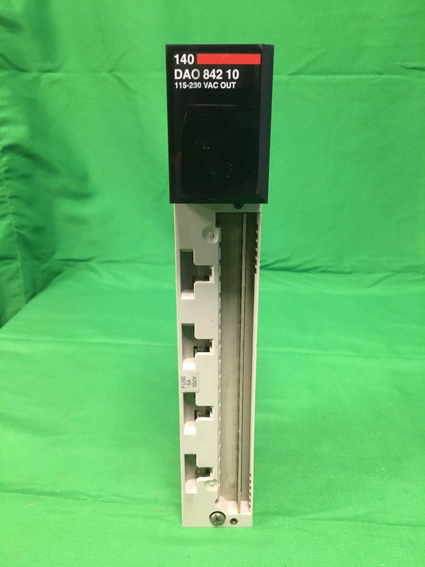 Schneider-Electric 140 DAO 842 10 USED 140DAO84210 MISSING COVER