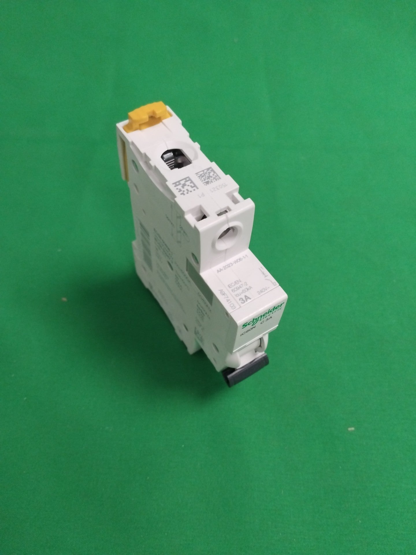 Schneider-Electric A9F74103 A9F74103 WITHOUT ORIGINAL PACKAGING
