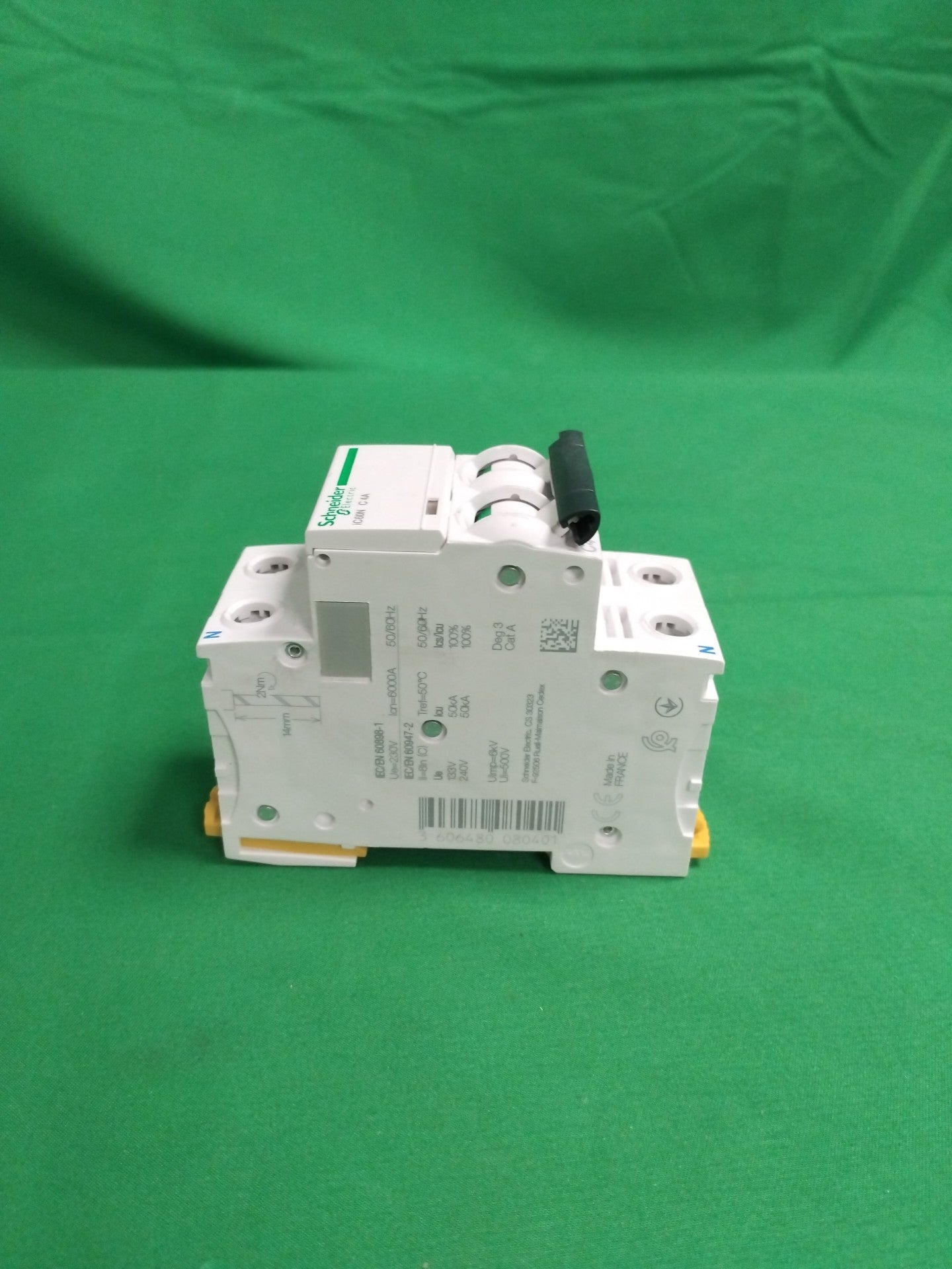 Schneider-Electric A9F74604 A9F74604 WITHOUT ORIGINAL PACKAGING