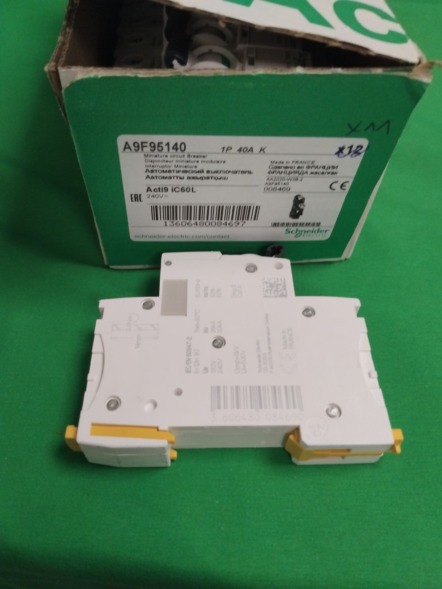 Schneider-Electric A9F95140 A9F95140 BOX OF 11 UNITS