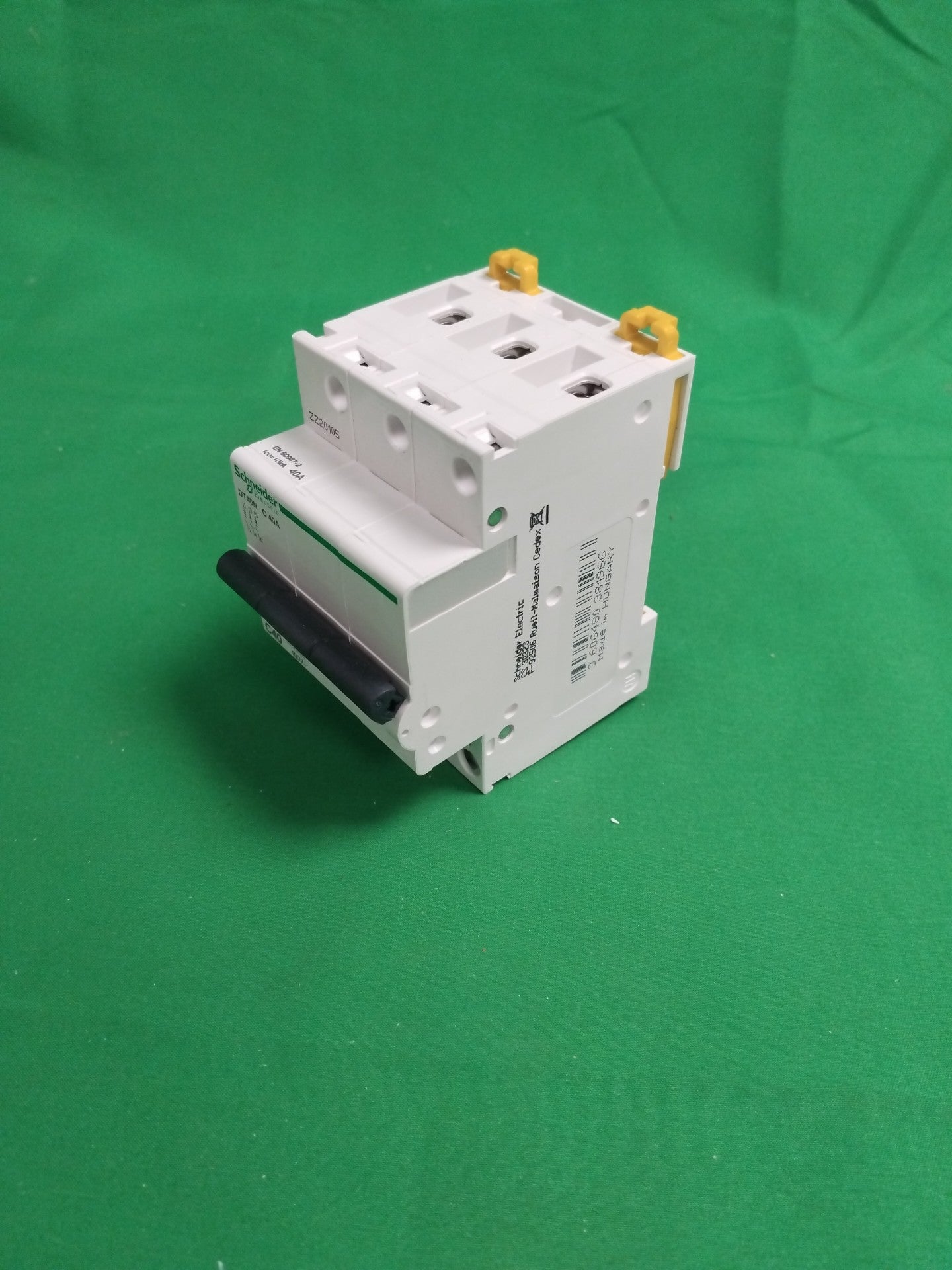 Schneider-Electric A9N21390 A9N21390 BOX OF 4 UNITS