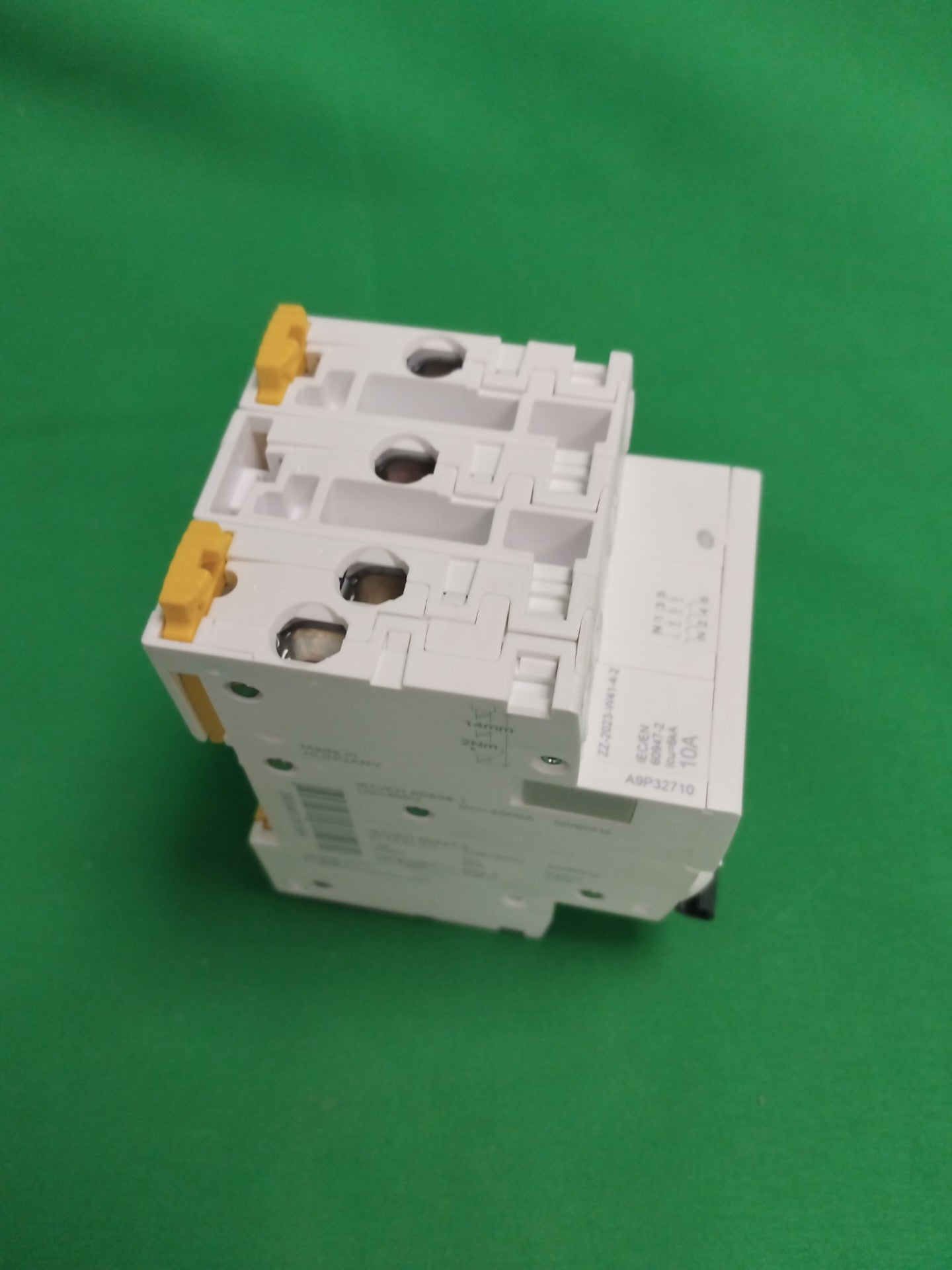 Schneider-Electric A9P32710 A9P32710 WITHOUT ORIGINAL PACKAGING
