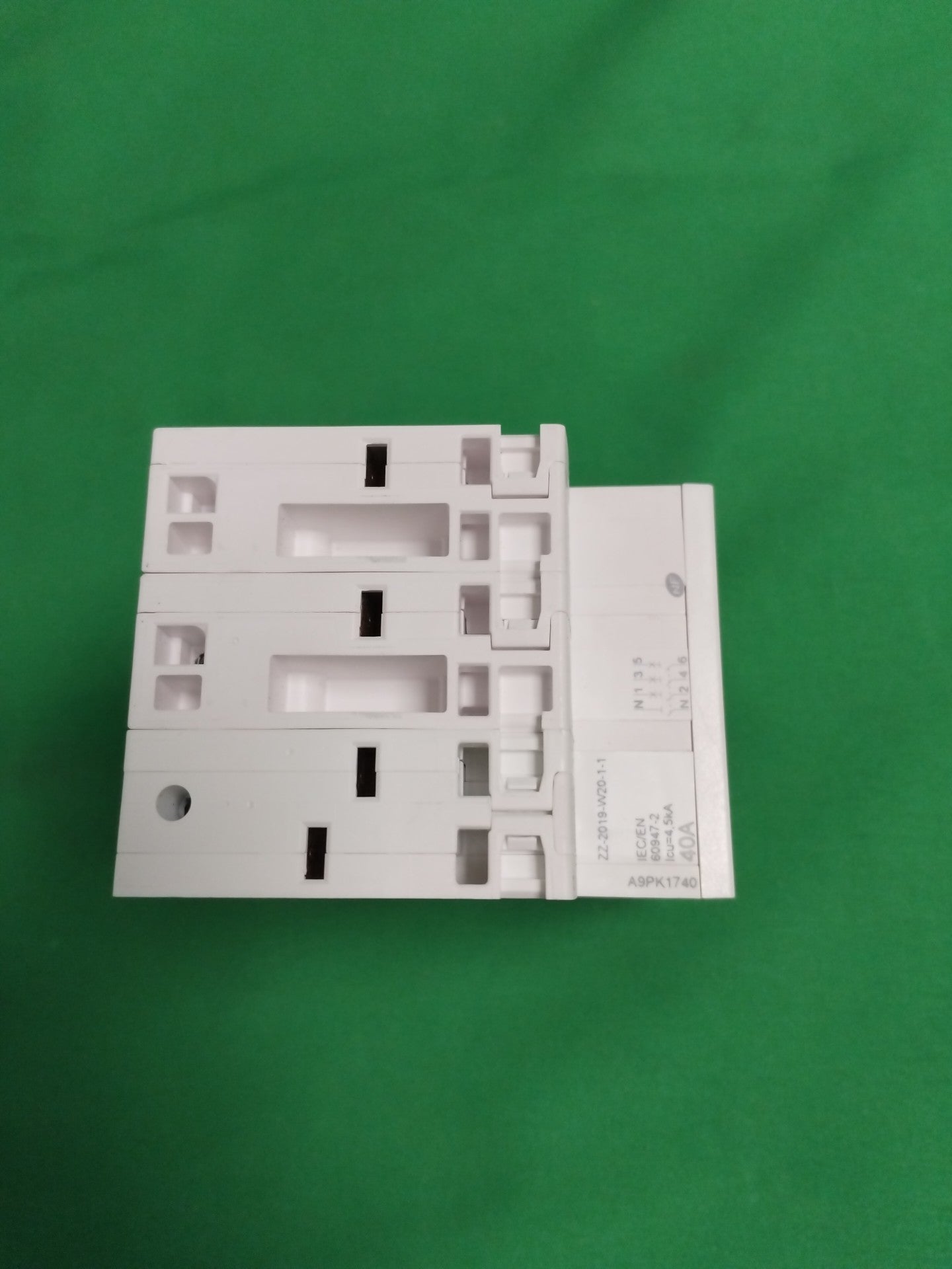 Schneider-Electric A9PK1740 A9PK1740 WITHOUT ORIGINAL PACKAGING
