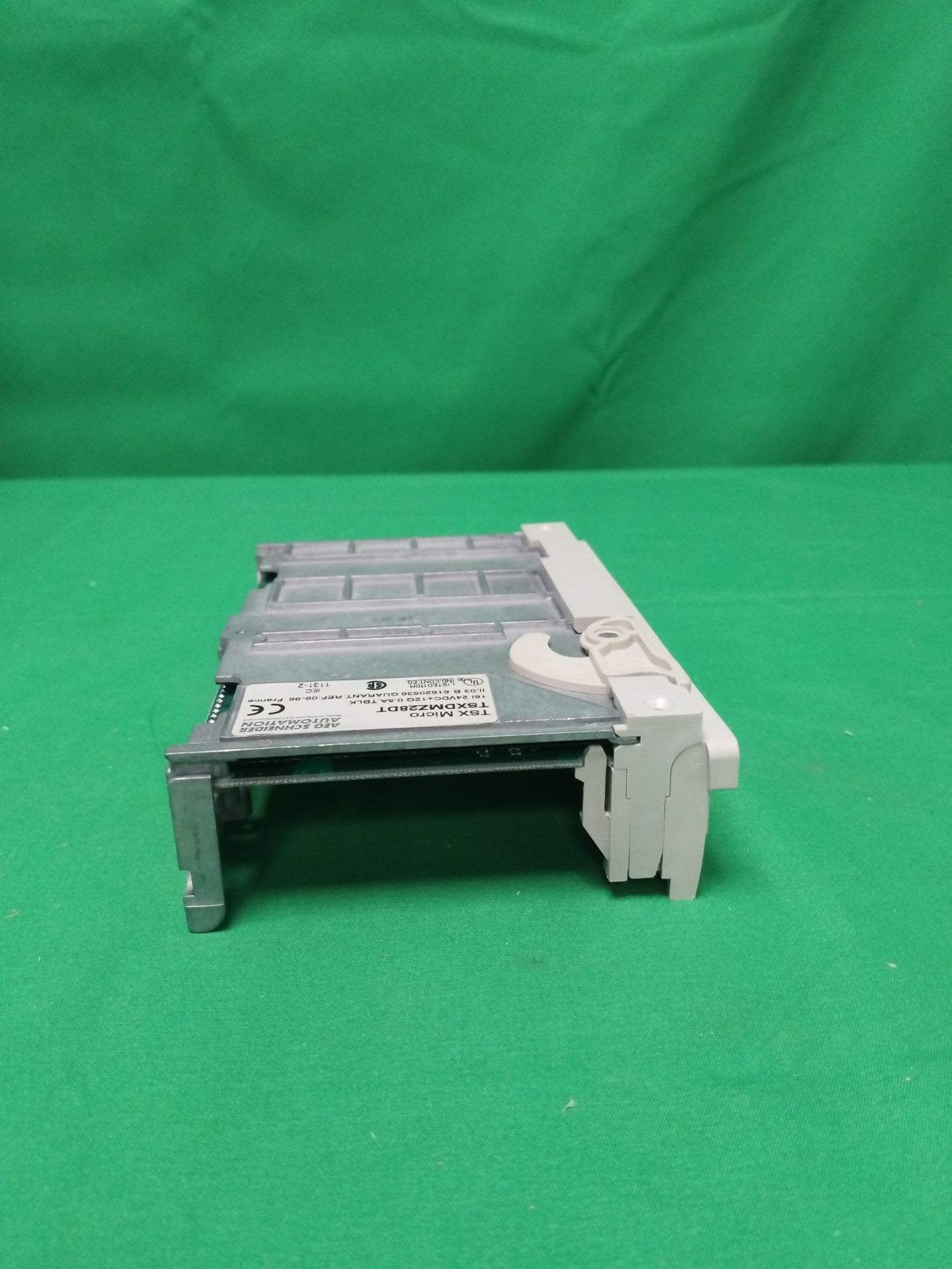 Schneider-Electric TSXDMZ28DT TSXDMZ28DT WITHOUT ORIGINAL PACKAGING