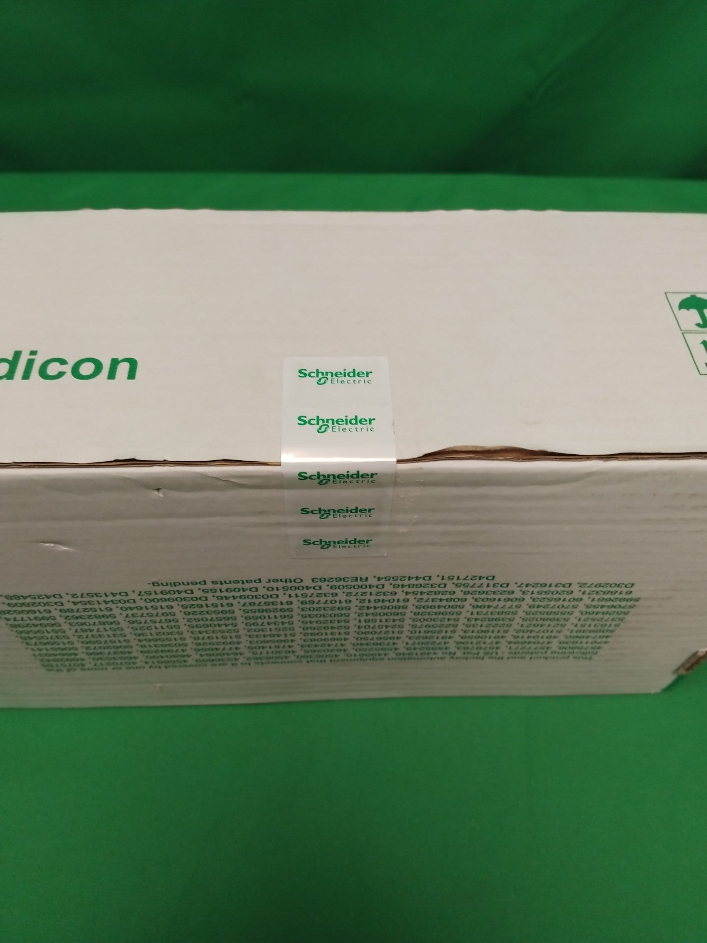 Schneider-Electric 140CPU67260 140CPU67260 SEALED