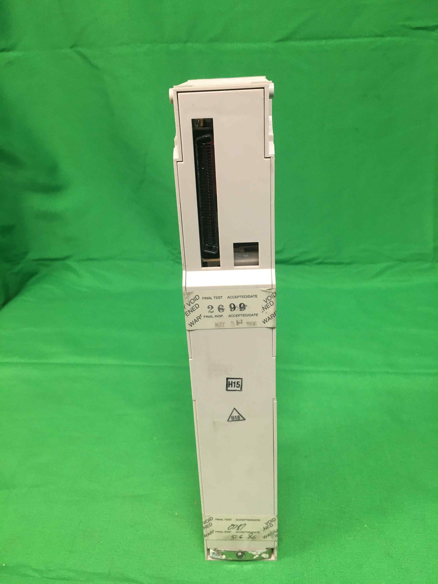Schneider-Electric 140 DAO 842 10 USED 140DAO84210 MISSING COVER