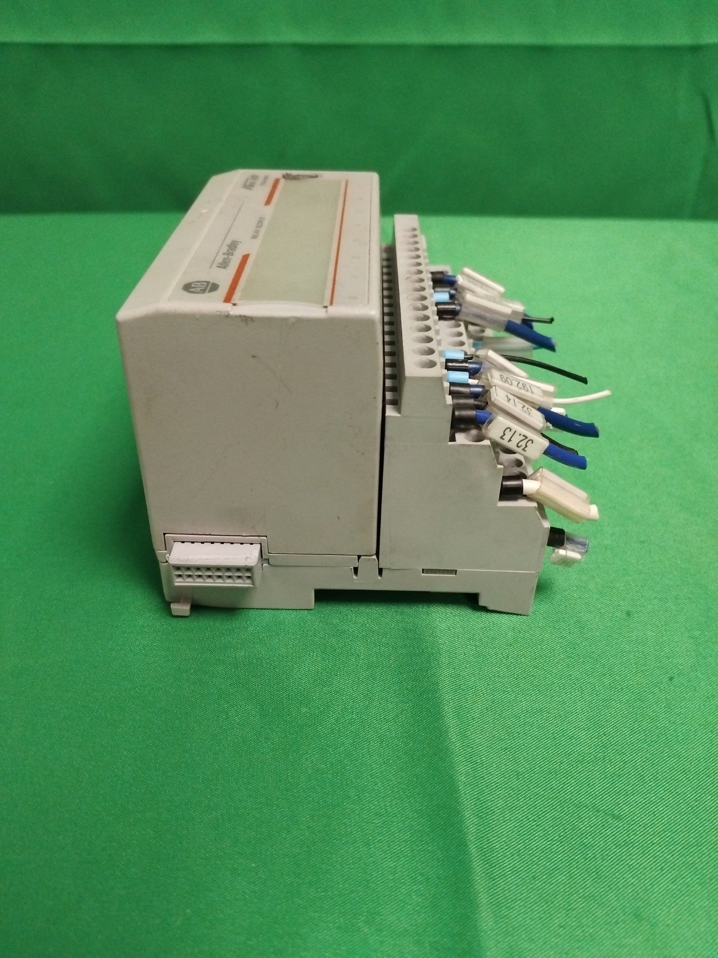 Allen Bradley 1794-OW8 1794OW8