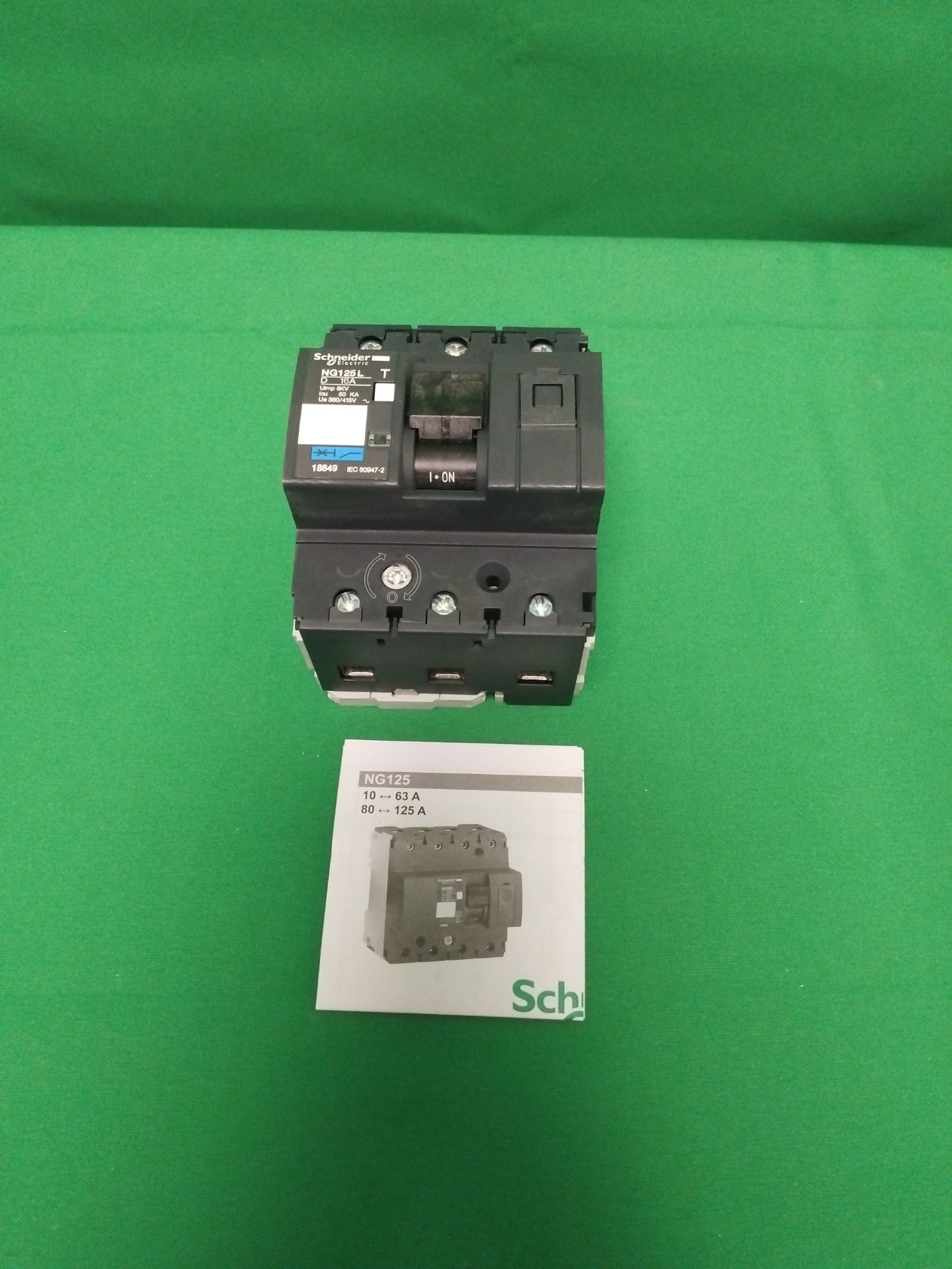 Schneider-Electric 18849 18849 NG125L CURVA D 3P 16A 50KA