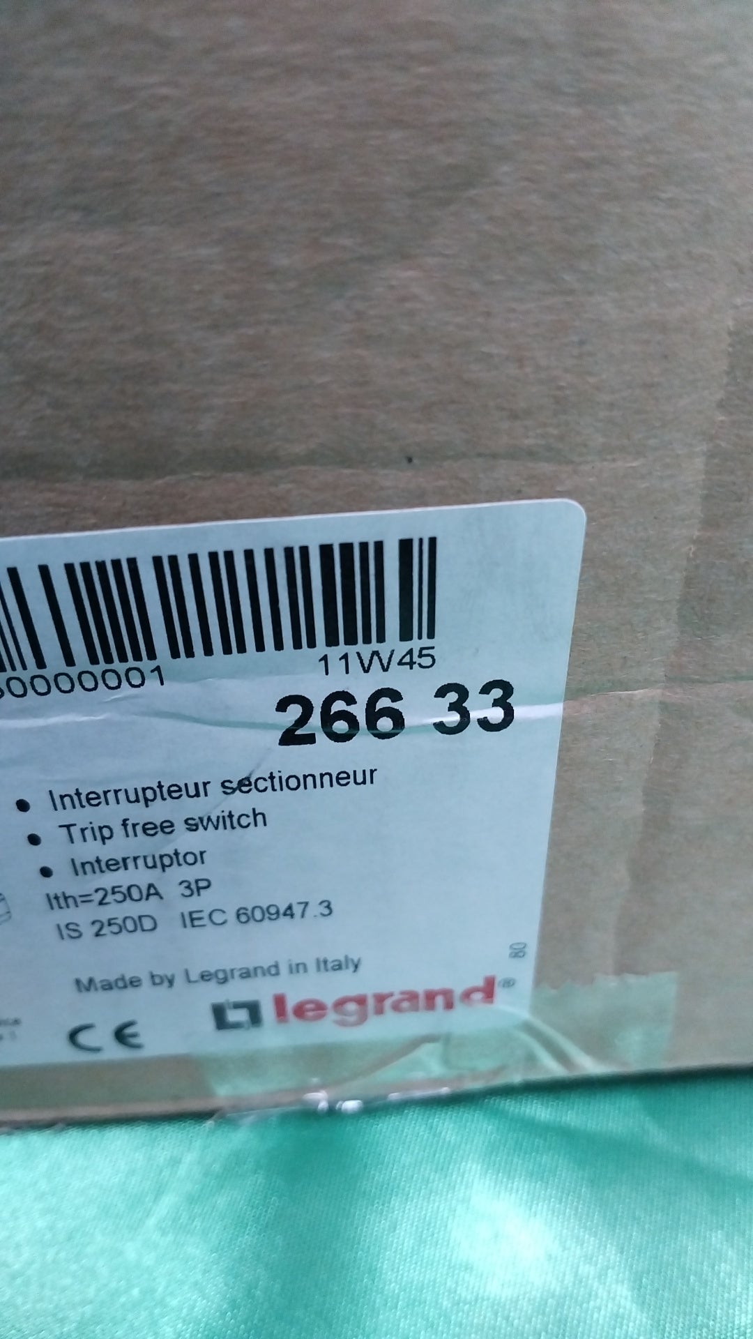 13558