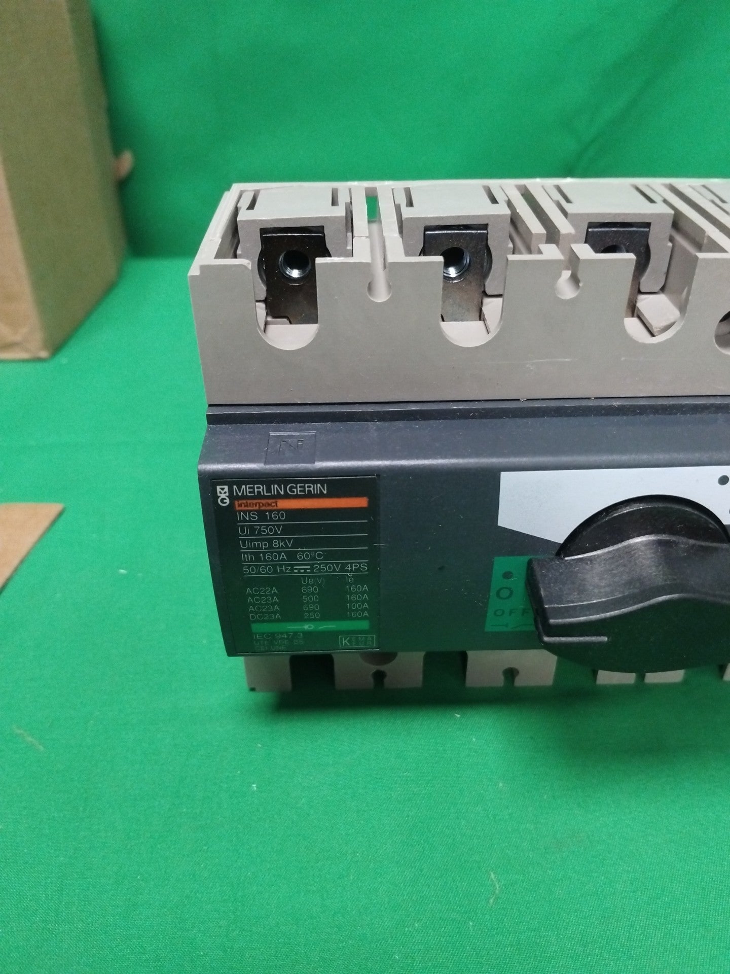 Schneider-Electric 28913 28913 WITHOUT ORIGINAL PACKAGING