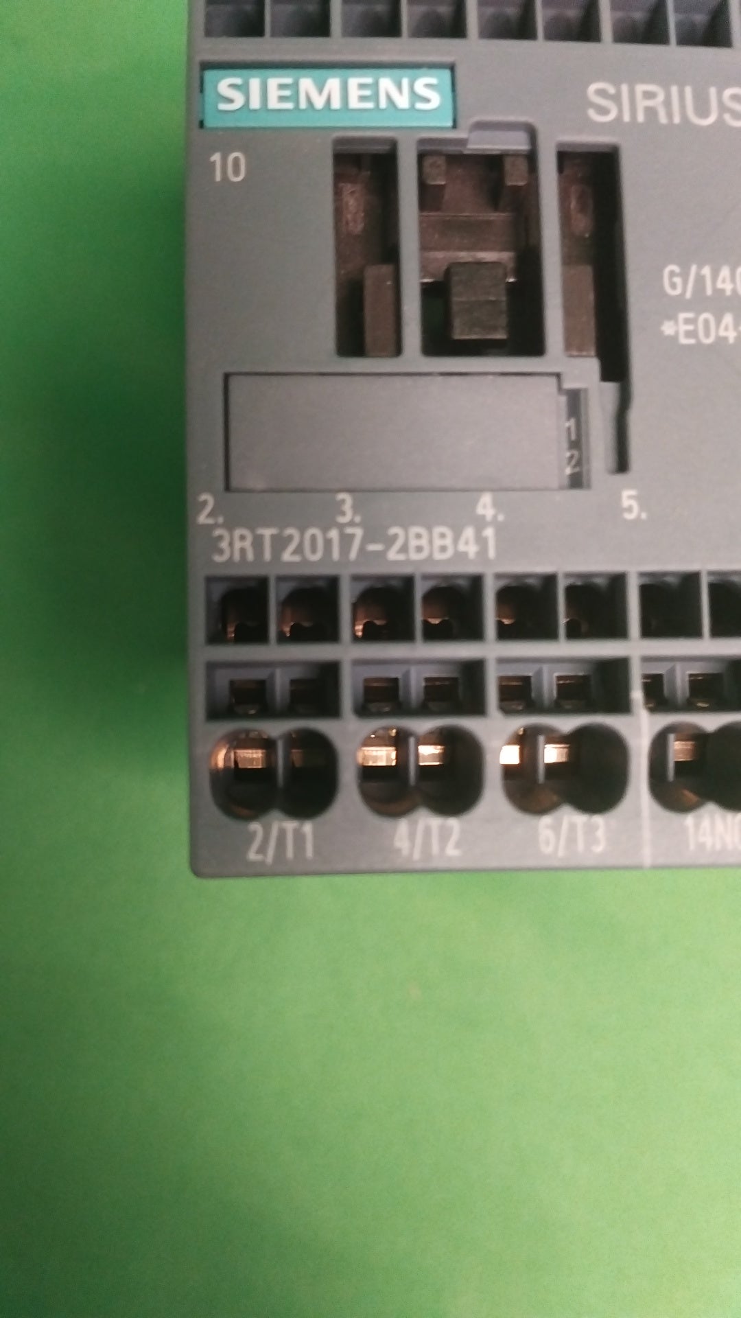 13497