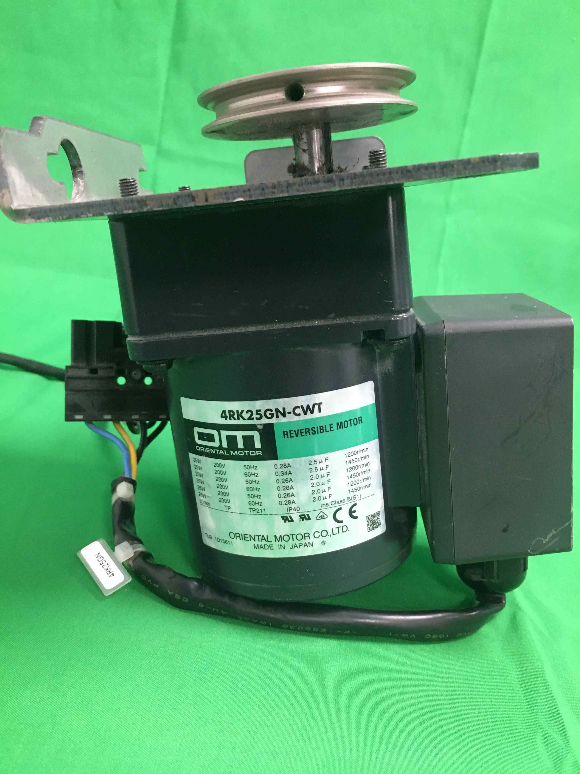 OM ORIENTAL MOTOR 4RK25GN-CWT 4RK25GNCWT + 4GN5K