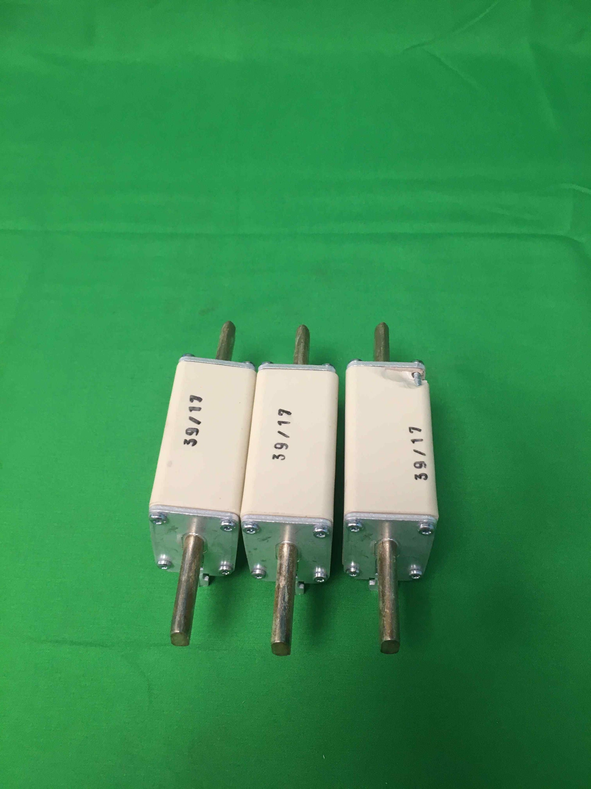 SOCOMEC 67030100 67030100 3 UNITS