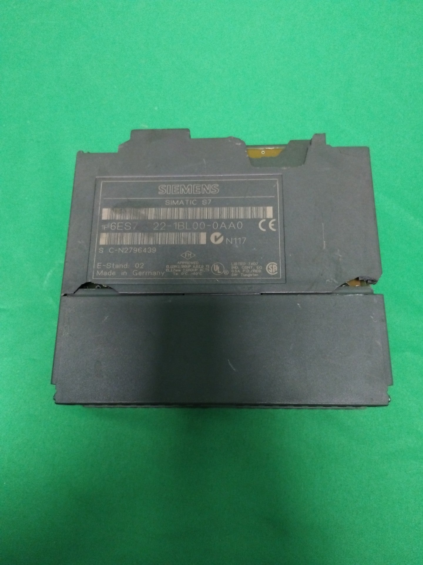 Siemens 6ES7 322-1BL00-0AA0 6ES73221BL000AA0 Defective