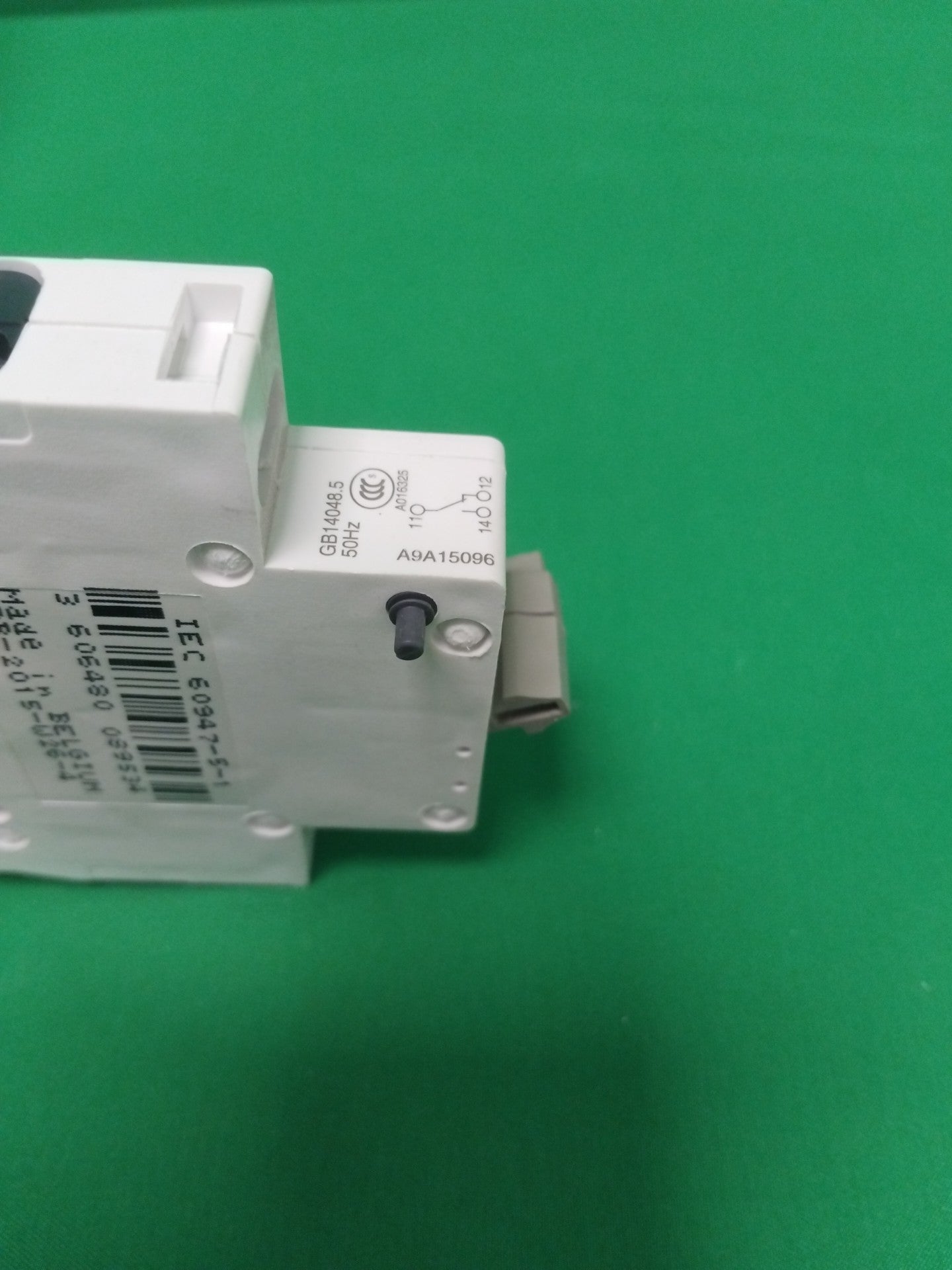 Schneider-Electric A9A15096 A9A15096 BOX OF 8 UNITS