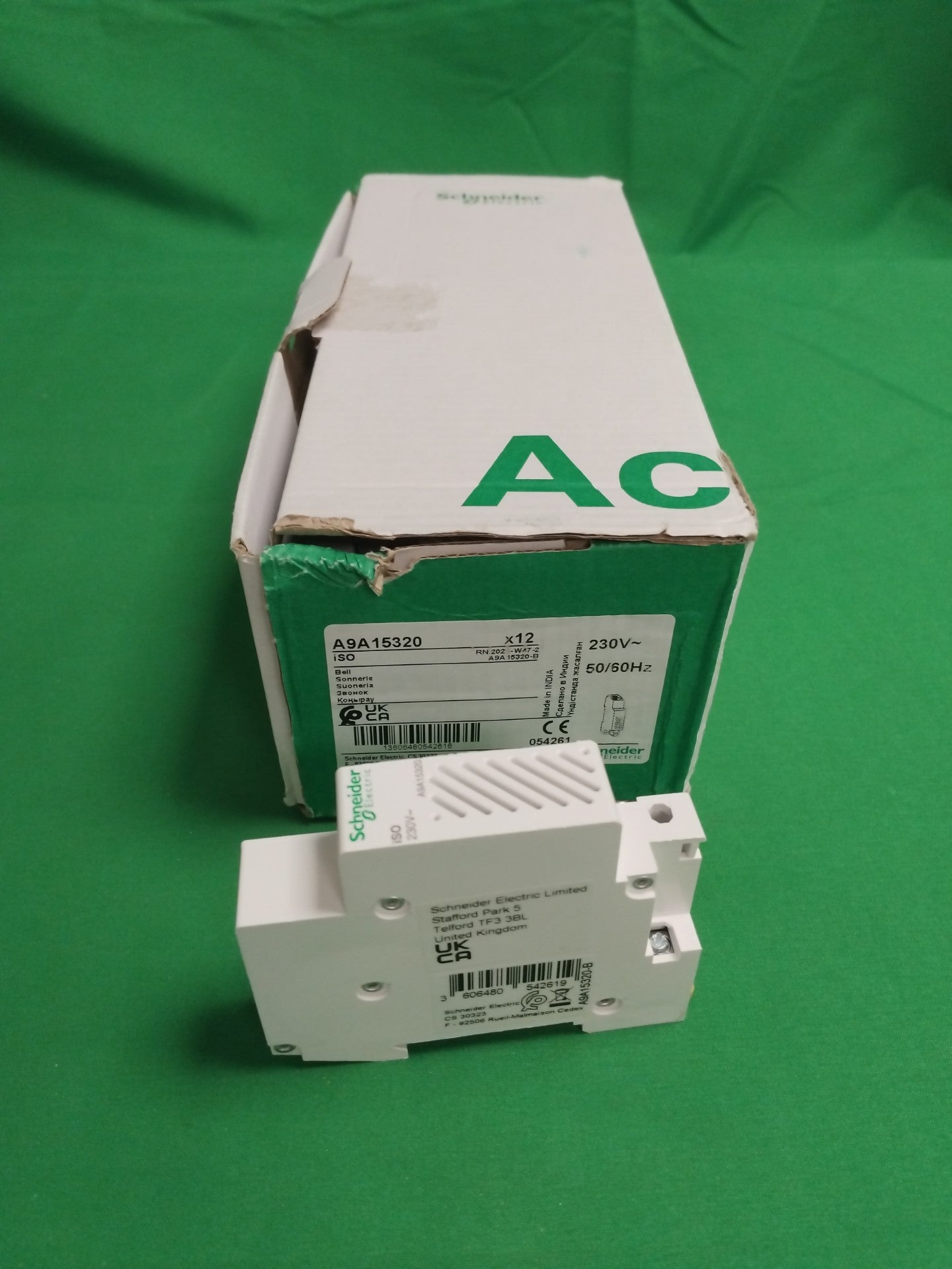 Schneider-Electric A9A15320 A9A15320 BOX OF 2UNITS