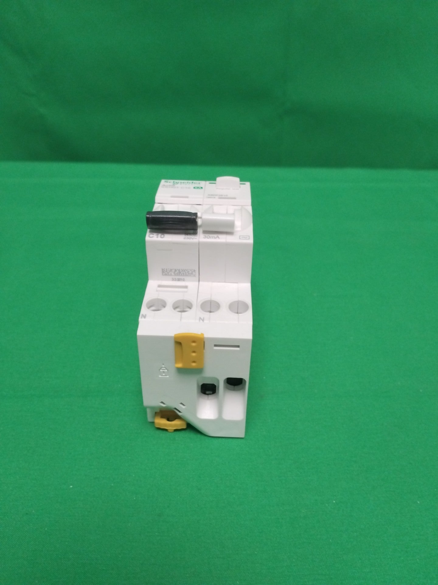 10059