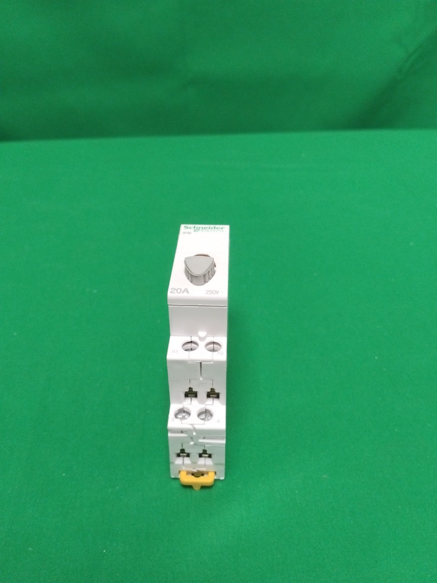 Schneider-Electric A9E18037 A9E18037 WITHOUT ORIGINAL PACKAGING