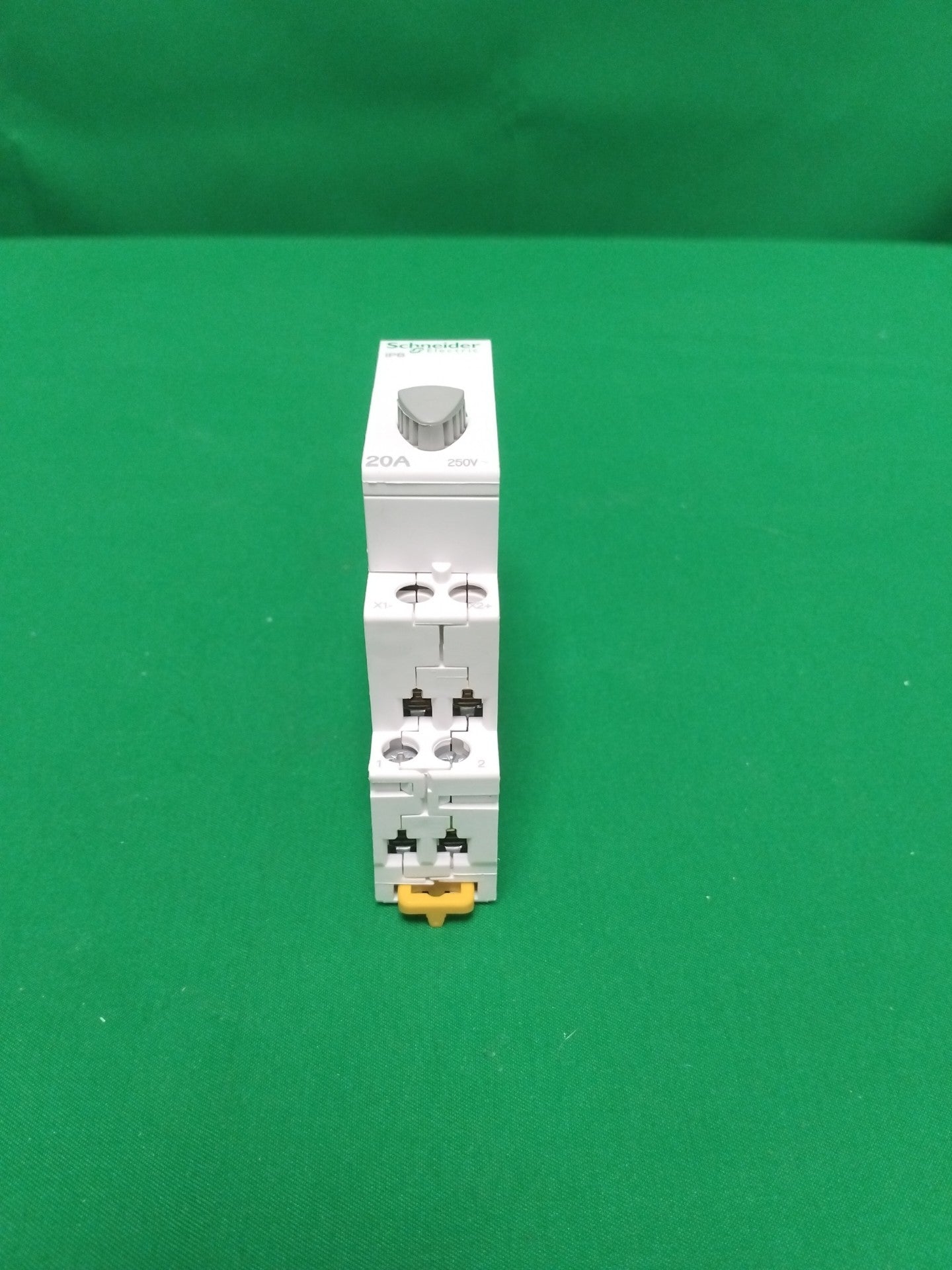 Schneider-Electric A9E18038 A9E18038 WITHOUT ORIGINAL PACKAGING