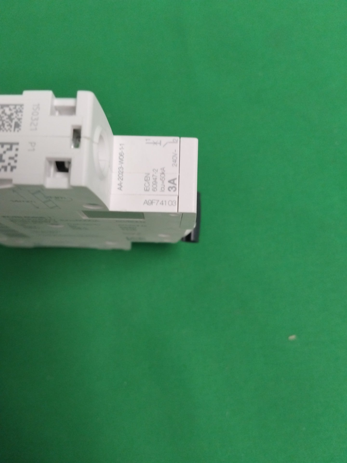 Schneider-Electric A9F74103 A9F74103 WITHOUT ORIGINAL PACKAGING
