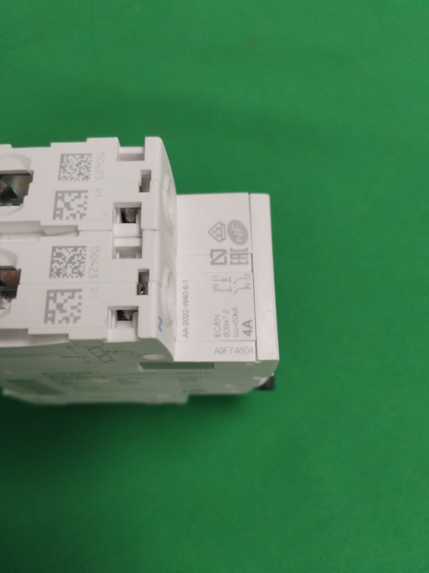 Schneider-Electric A9F74604 A9F74604 WITHOUT ORIGINAL PACKAGING
