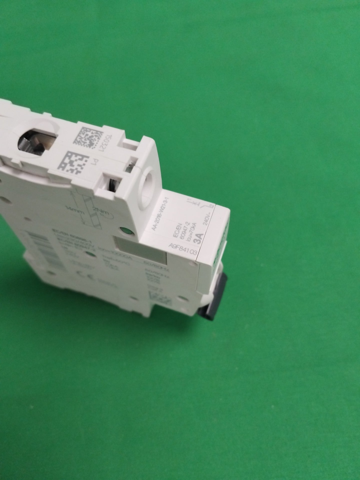 Schneider-Electric A9F84103 A9F84103 WITHOUT ORIGINAL PACKAGING