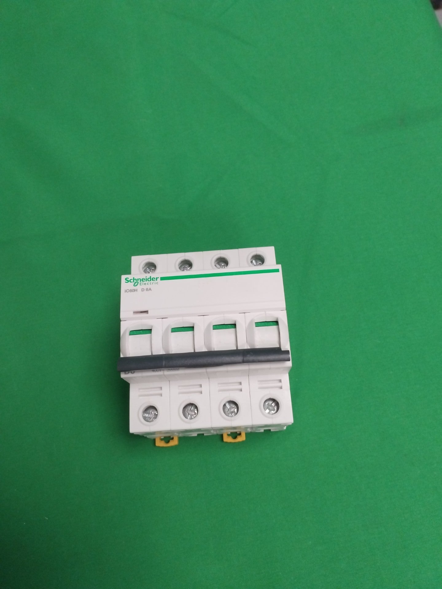 Schneider-Electric A9F85406 A9F85406 WITHOUT ORIGINAL PACKAGING