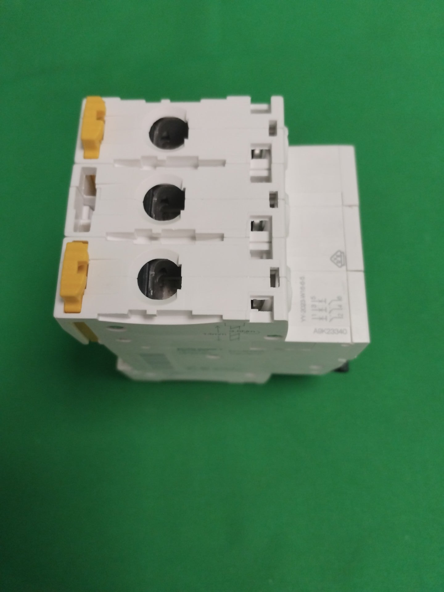 Schneider-Electric A9K23340 A9K23340 BOX OF 4 UNITS