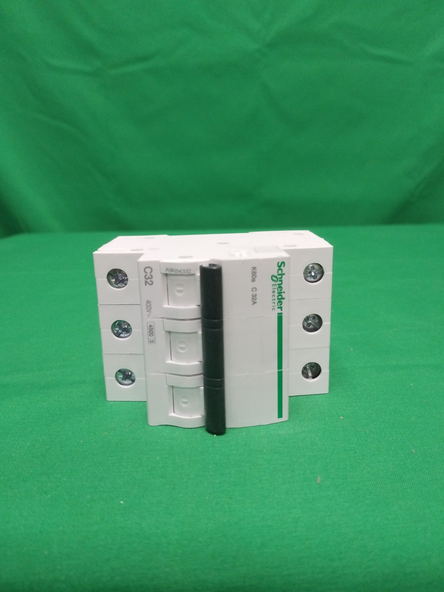 Schneider-Electric A9K64332 A9K64332 BOX OF 4 UNITS