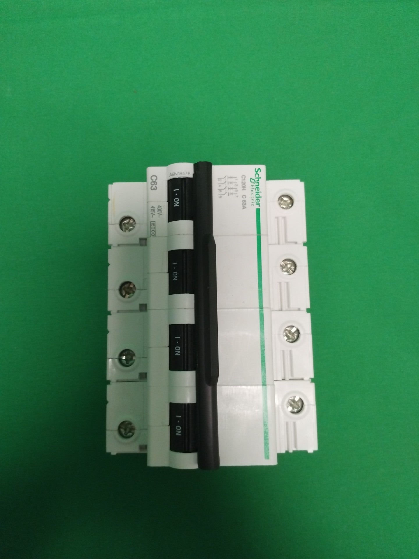 Schneider-Electric A9N18478 A9N18478 WITHOUT ORIGINAL PACKAGING C120 H C63A