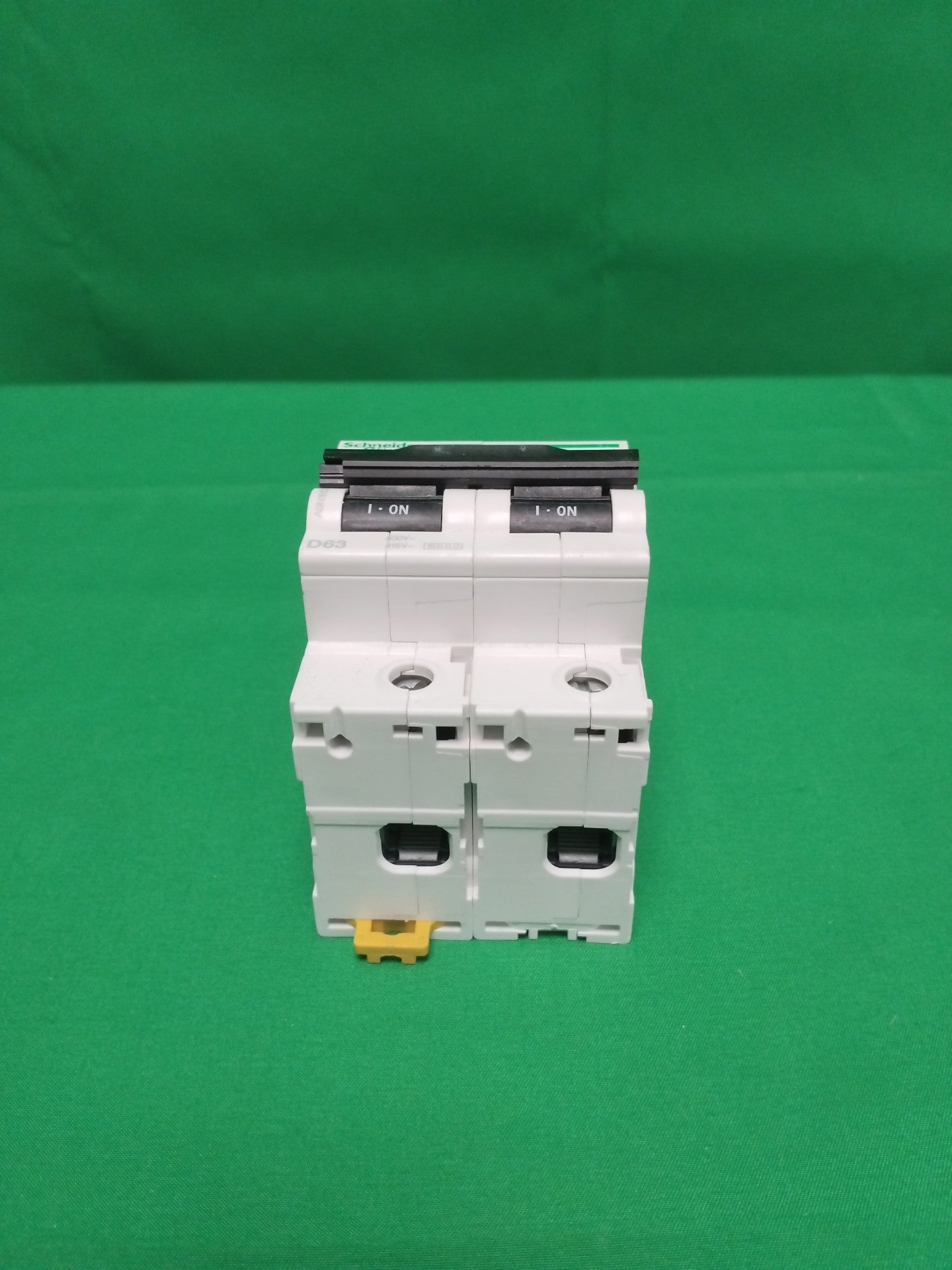 Schneider-Electric A9N18500 A9N18500 WITHOUT ORIGINAL PACKAGING