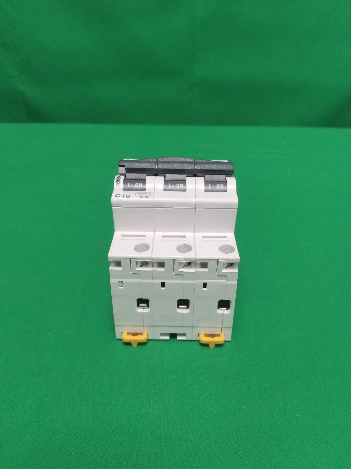 Schneider-Electric A9N21044 A9N21044 BOX OF 4 UNITS