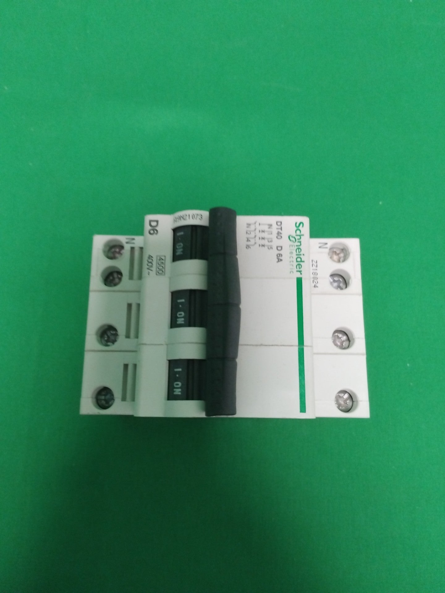 Schneider-Electric A9N21073 A9N21073 WITHOUT ORIGINAL PACKAGING