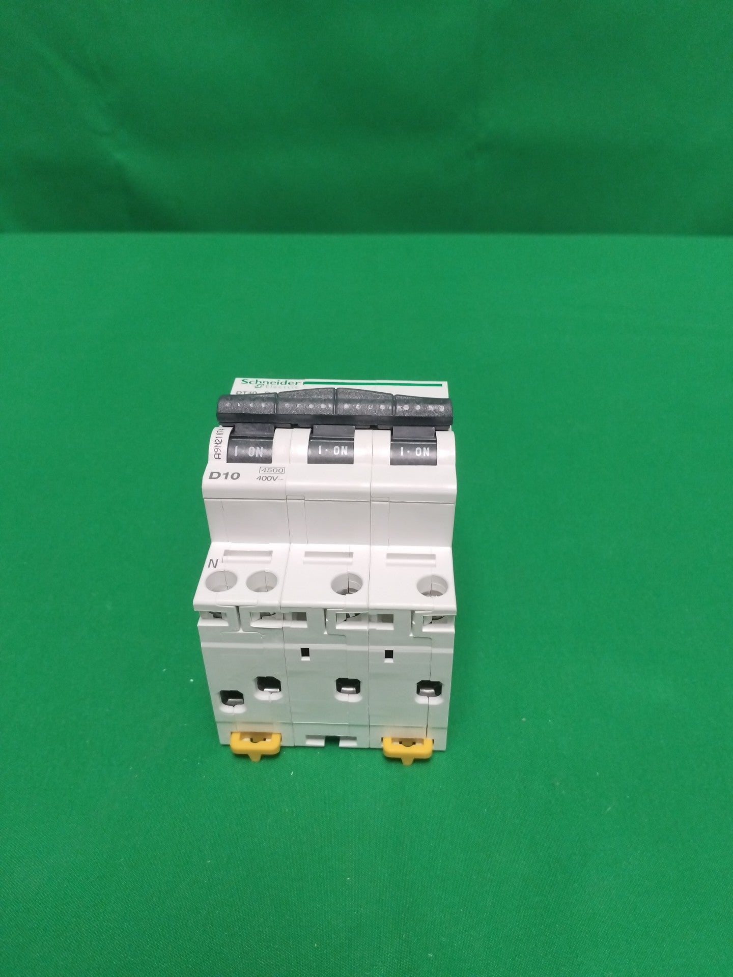 Schneider-Electric A9N21074 A9N21074 BOX OF 4 UNITS