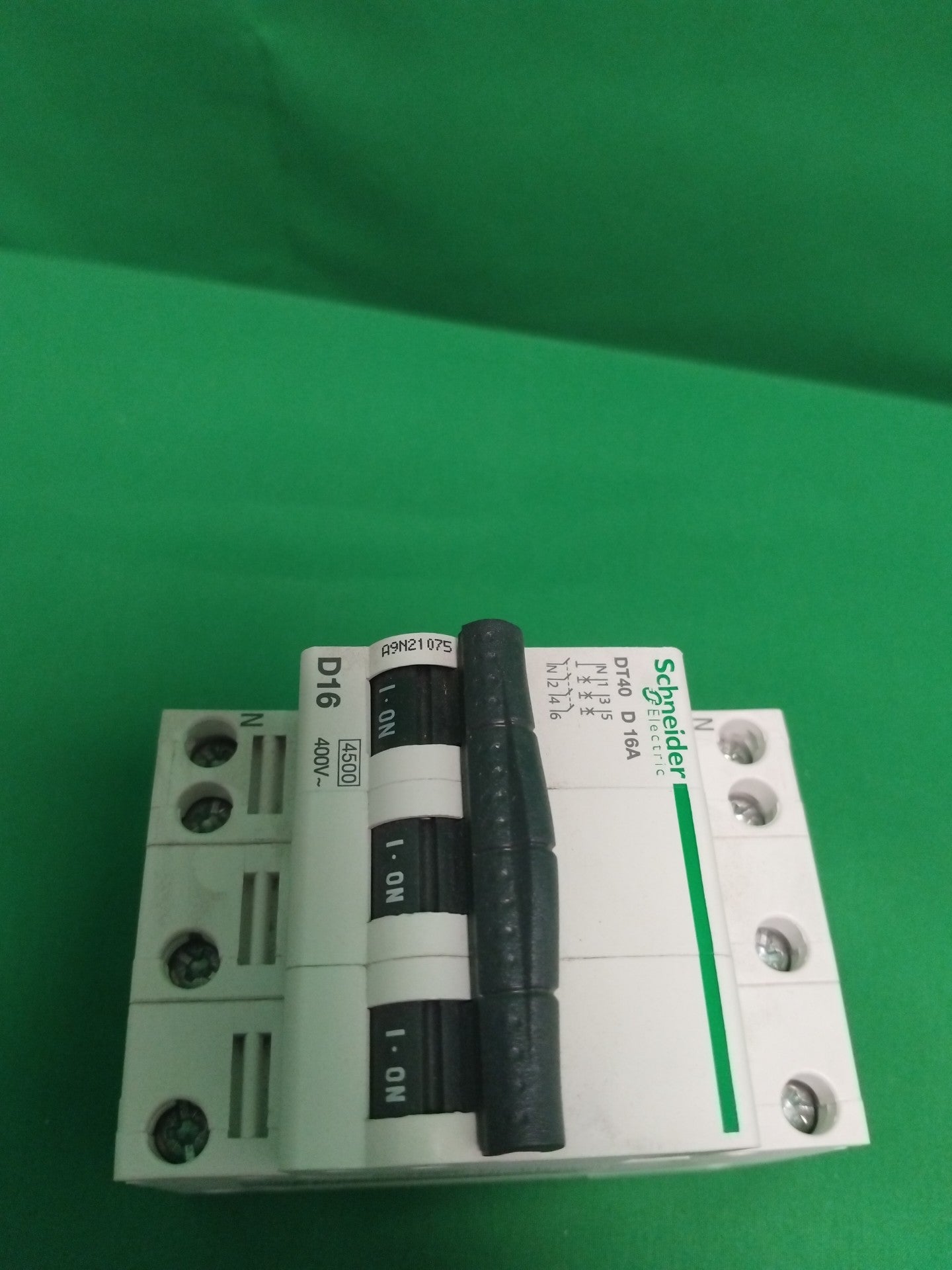 Schneider-Electric A9N21075 A9N21075 BOX OF 4 UNITS