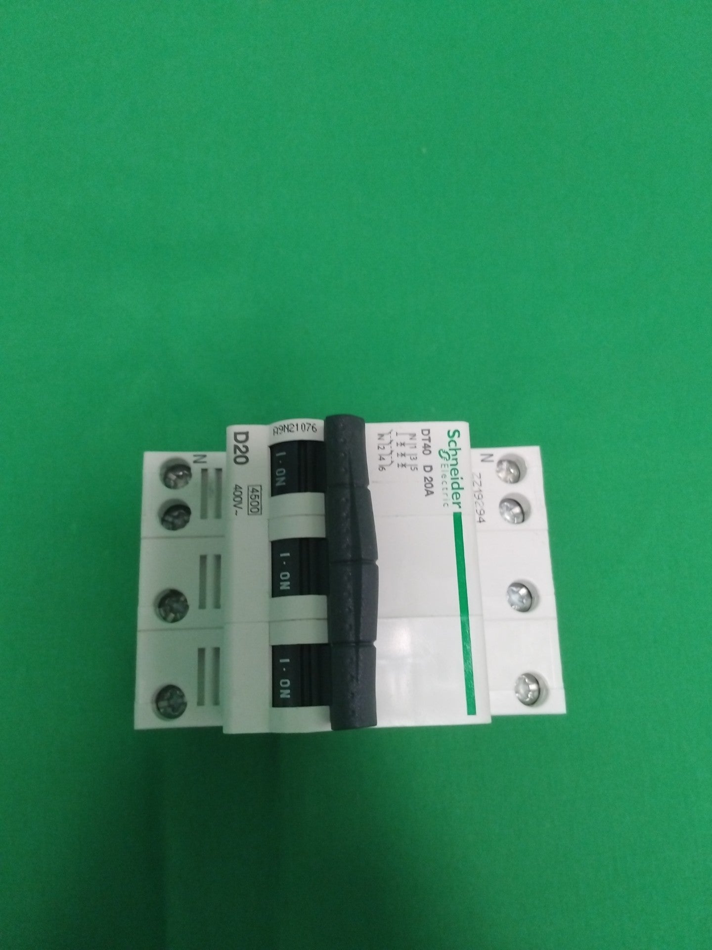 Schneider-Electric A9N21076 A9N21076 BOX OF 4 UNITS
