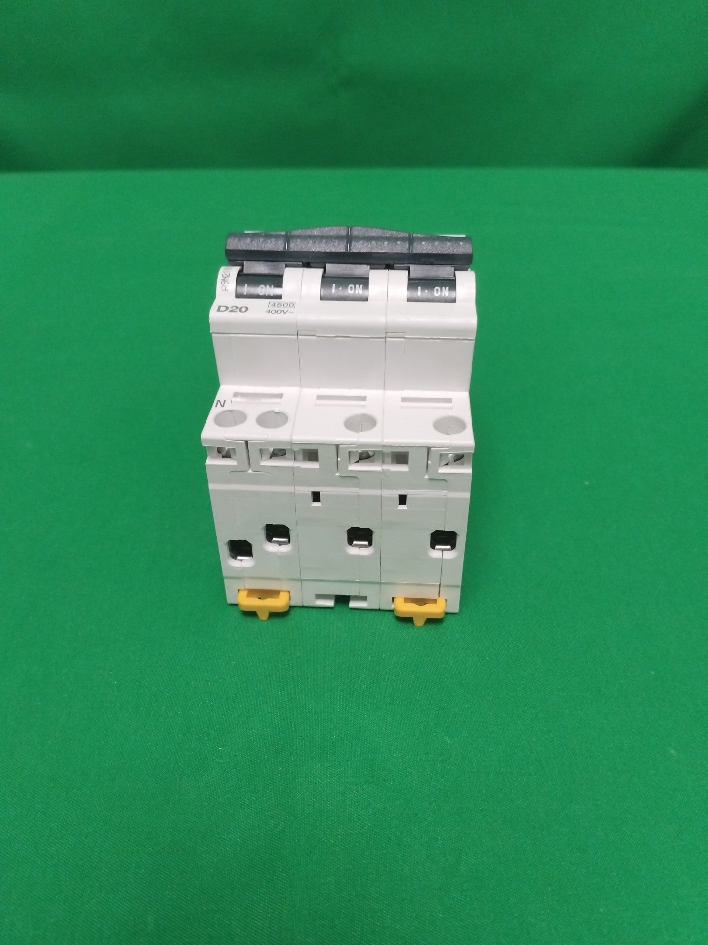 Schneider-Electric A9N21076 A9N21076 BOX OF 4 UNITS