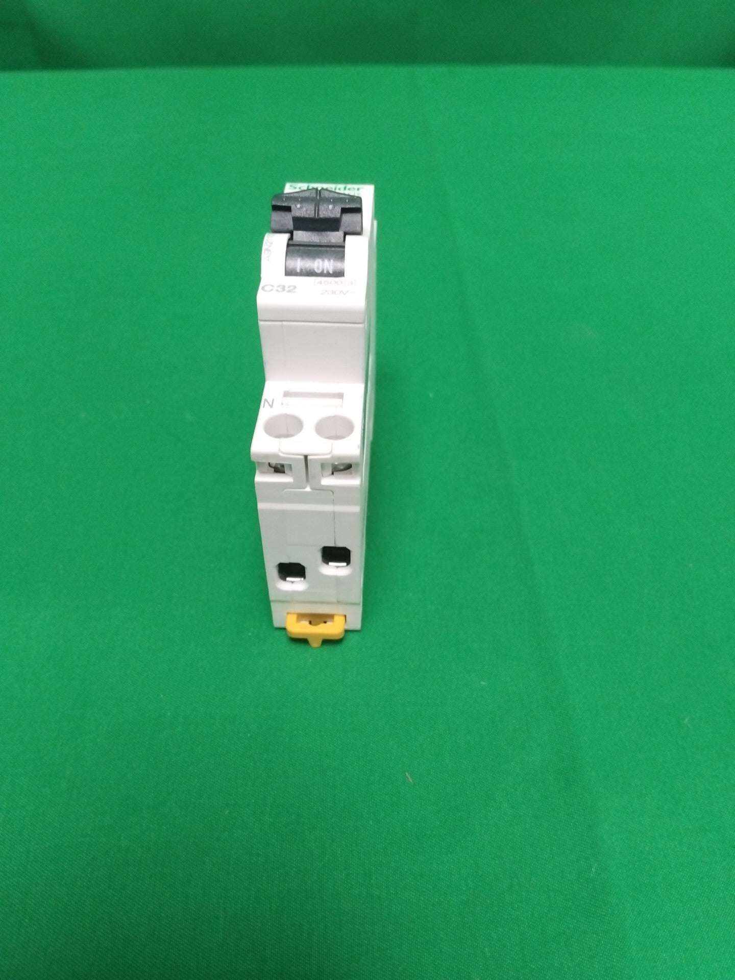Schneider-Electric A9N21107 A9N21107 WITHOUT ORIGINAL PACKAGING