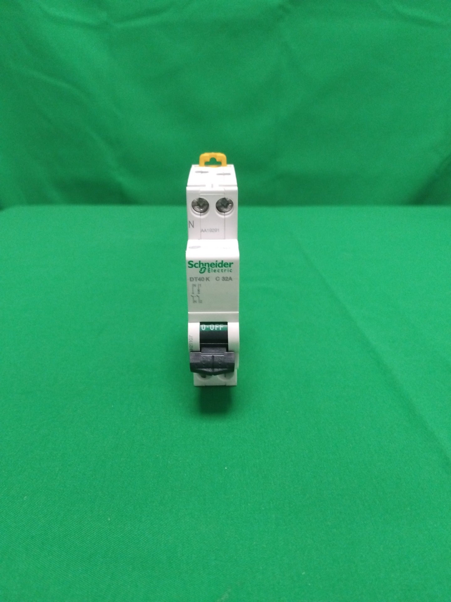 Schneider-Electric A9N21107 A9N21107 WITHOUT ORIGINAL PACKAGING