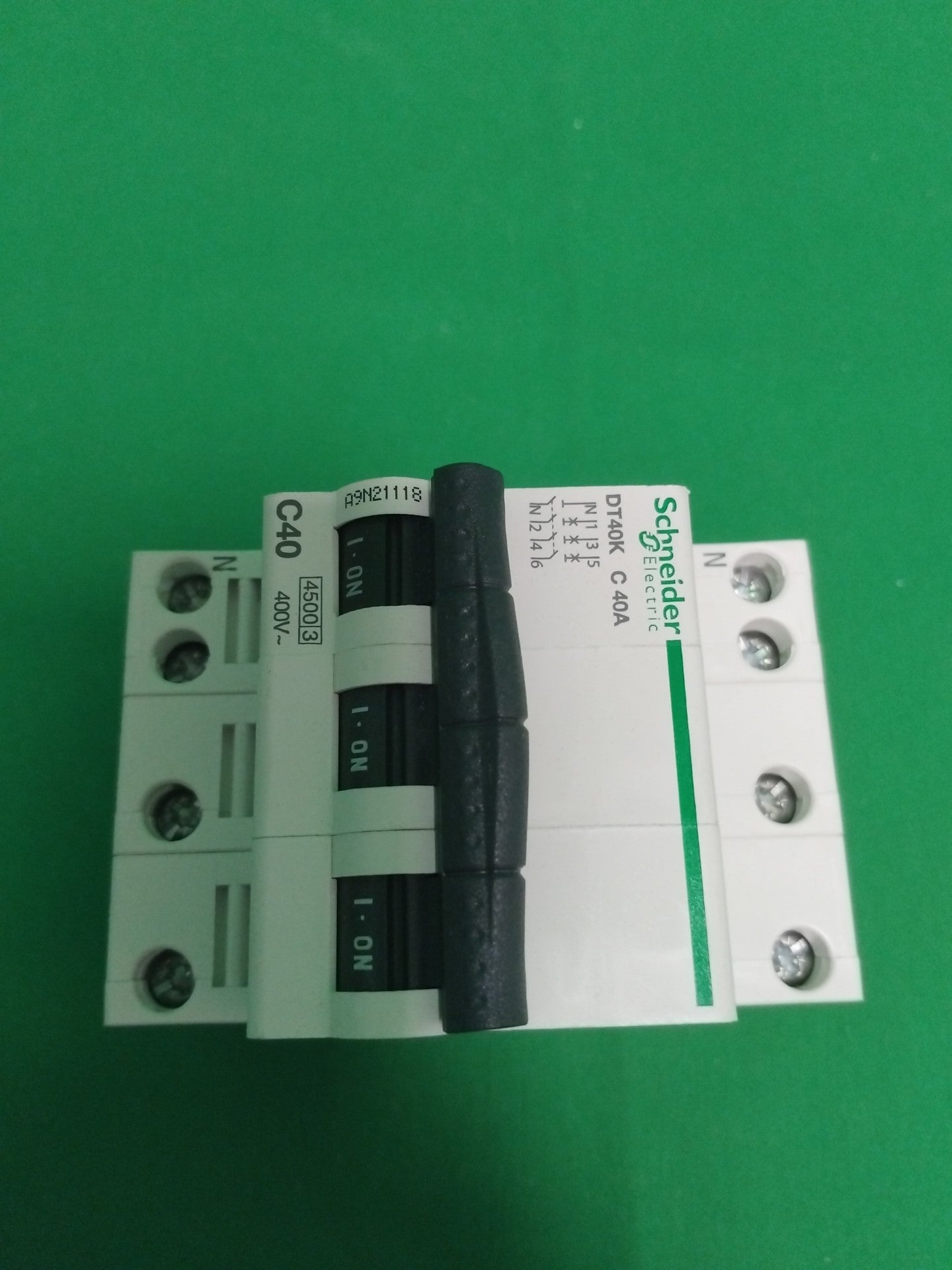 Schneider-Electric A9N21118 A9N21118 WITHOUT ORIGINAL PACKAGING