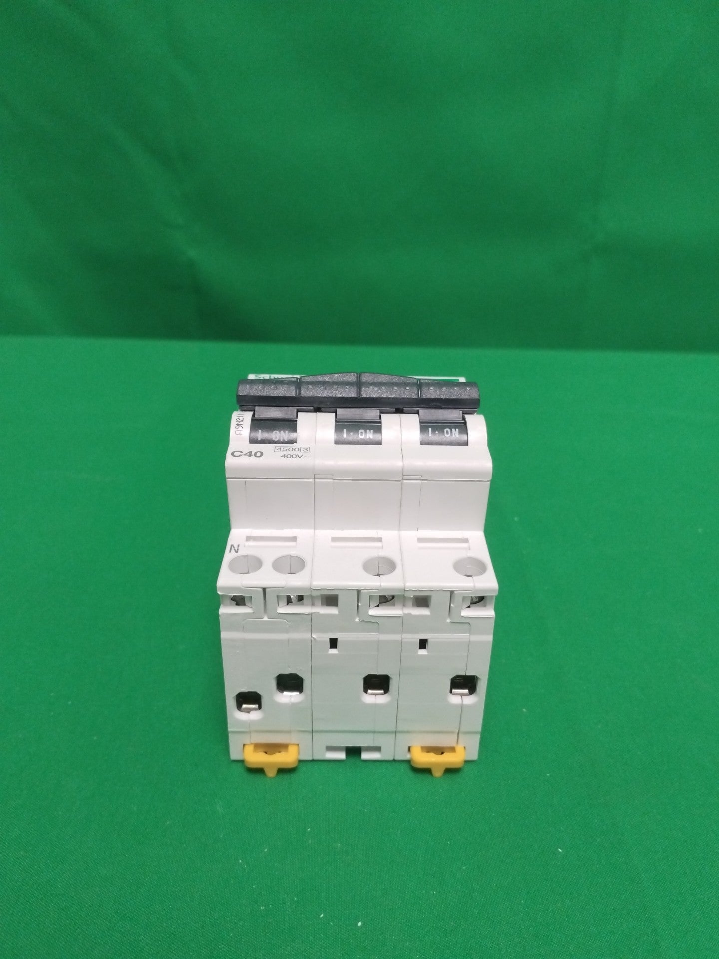 Schneider-Electric A9N21118 A9N21118 WITHOUT ORIGINAL PACKAGING
