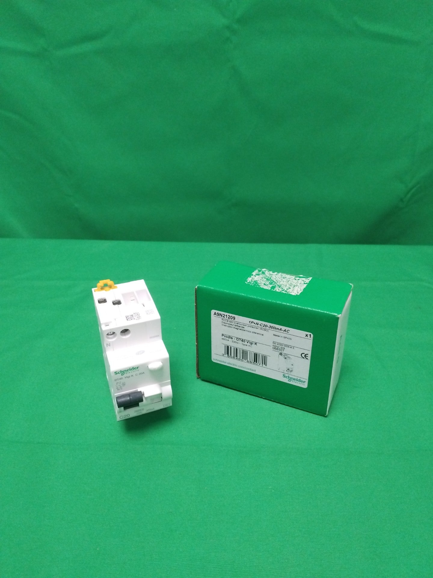 Schneider-Electric A9N21209 A9N21209