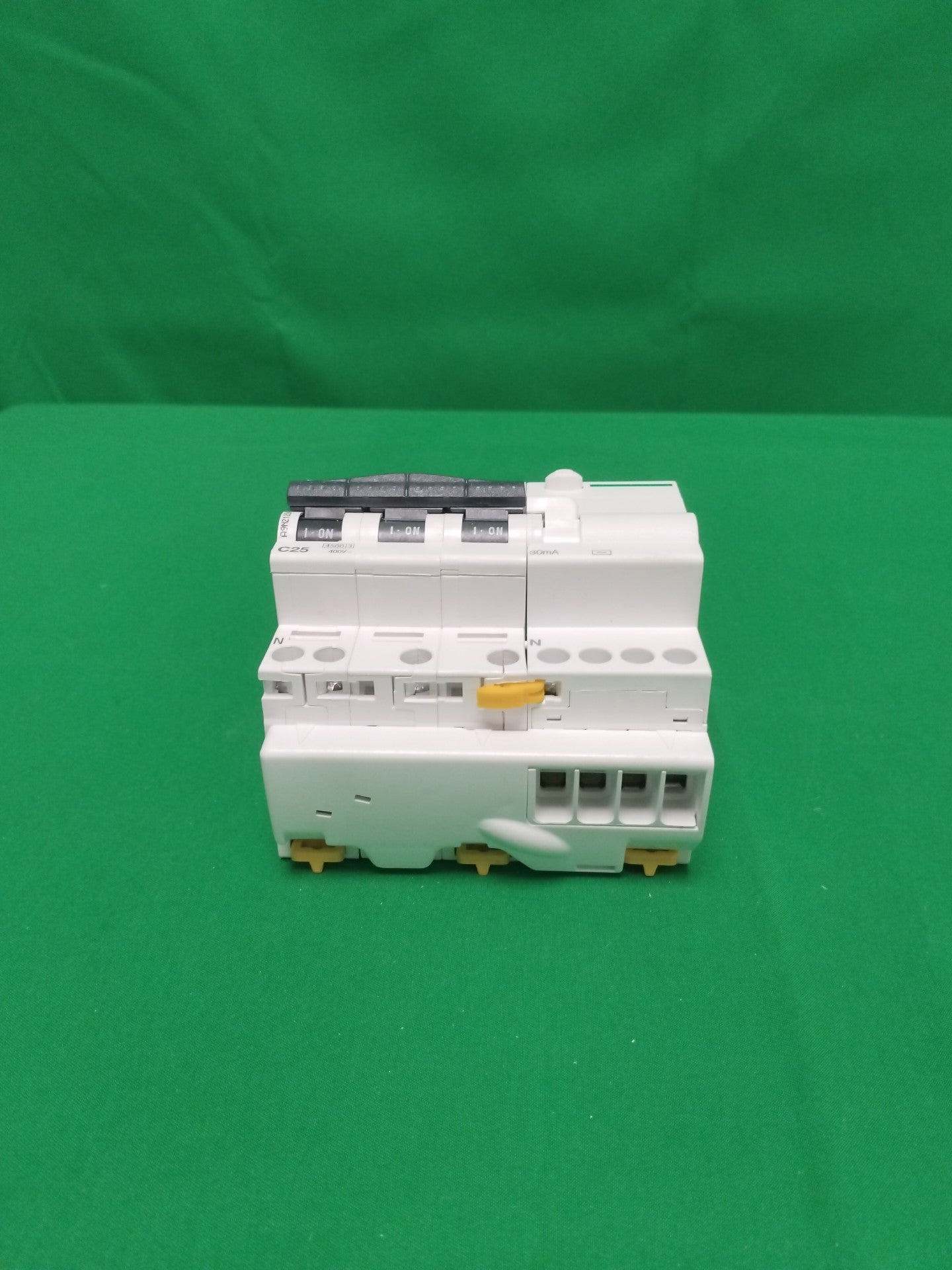 Schneider-Electric A9N21224 A9N21224