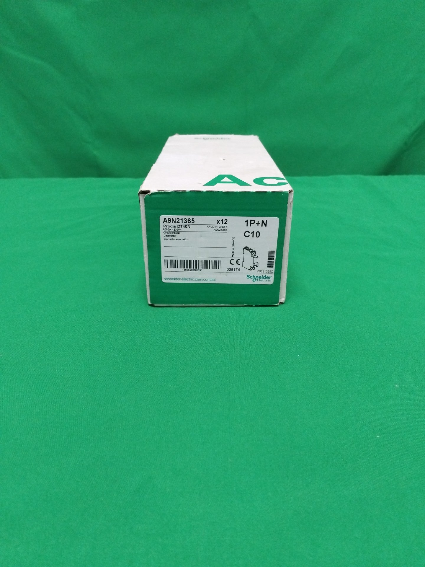 Schneider-Electric A9N21365 A9N21365 SEALED Box of 12 units