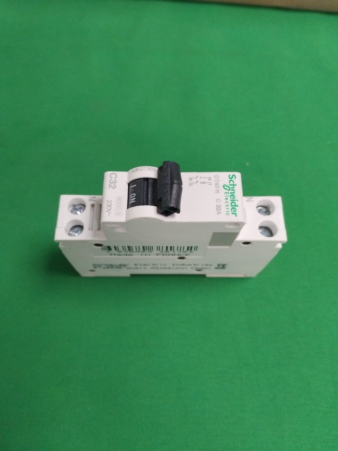 Schneider-Electric A9N21369 A9N21369 WITHOUT ORIGINAL PACKAGING
