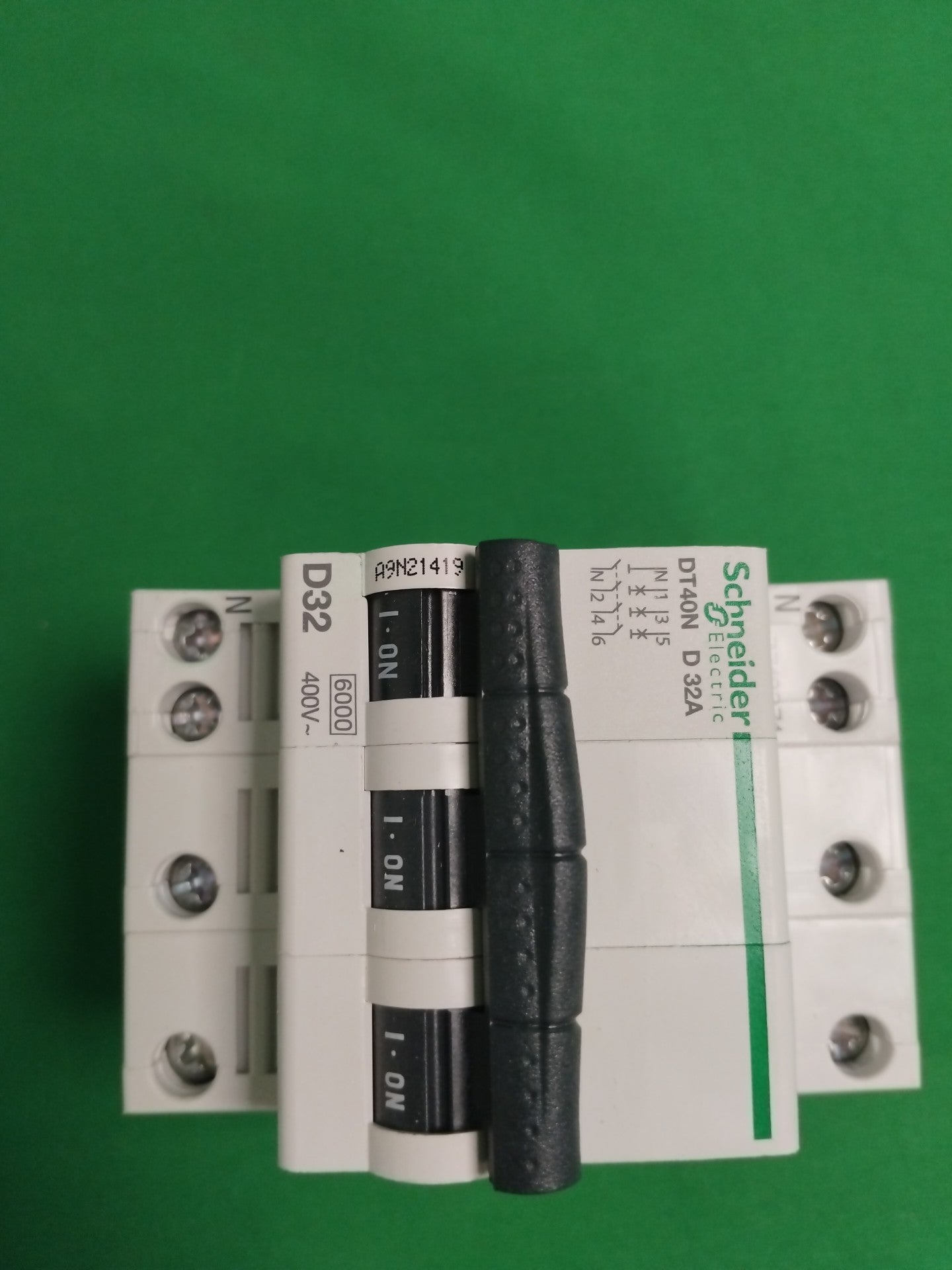 Schneider-Electric A9N21419 A9N21419 WITHOUT ORIGINAL PACKAGING