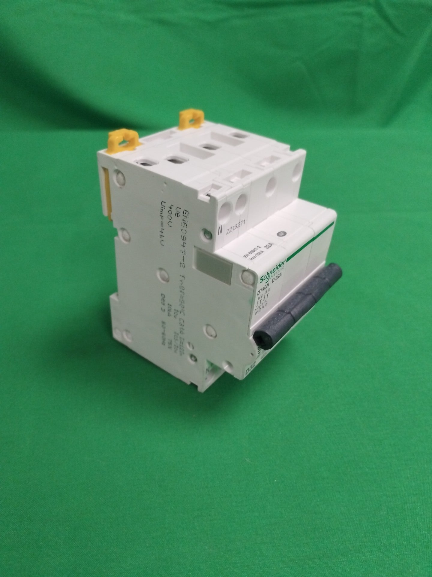 Schneider-Electric A9N21419 A9N21419 BOX OF 4 UNITS