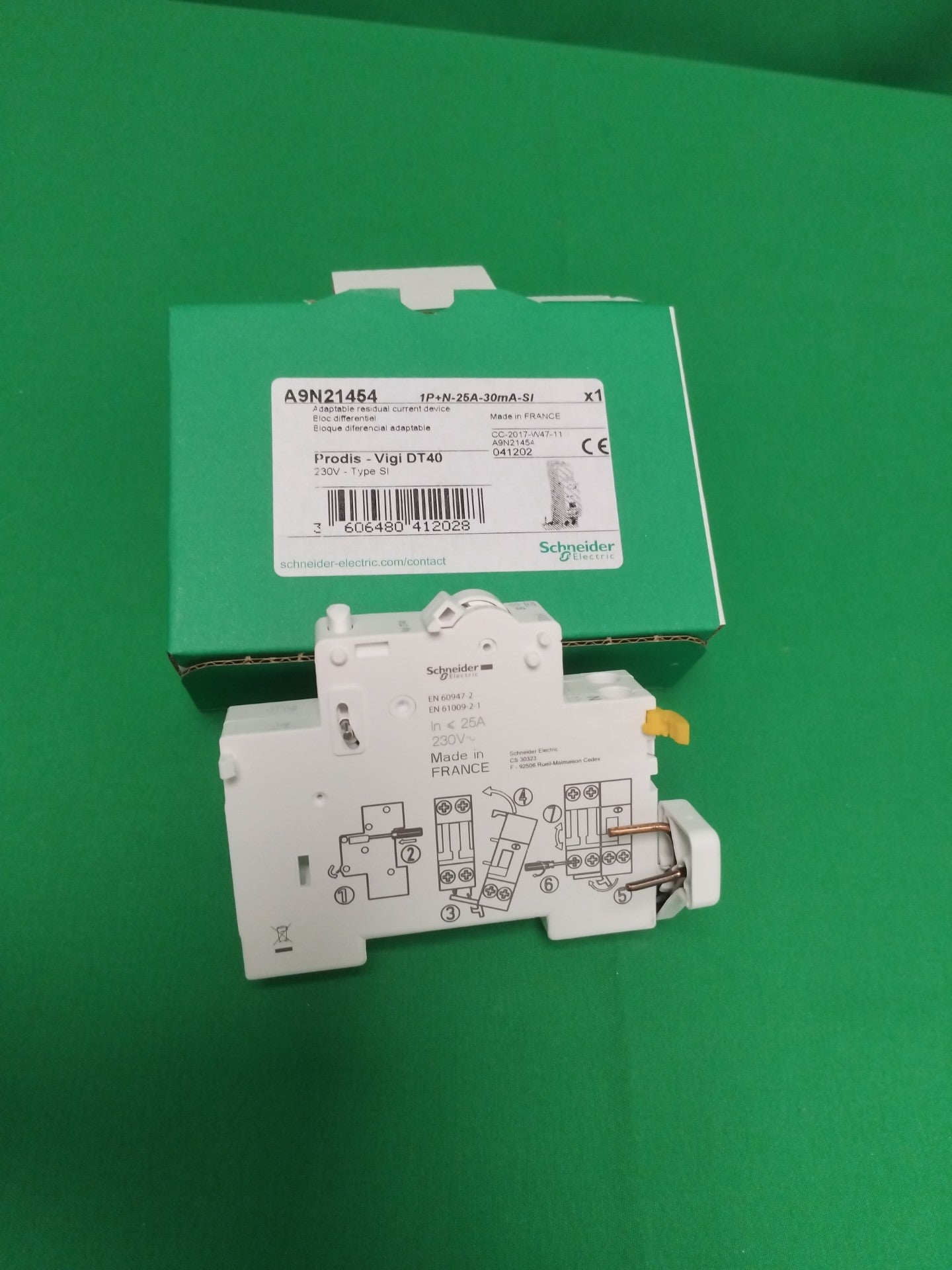 Schneider-Electric A9N21454 A9N21454