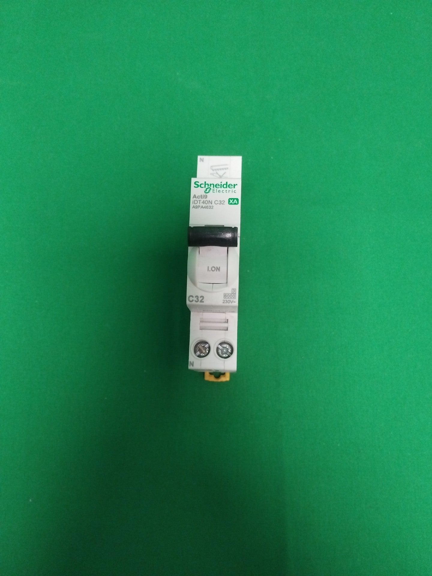 Schneider-Electric A9PA4632 A9PA4632 WITHOUT ORIGINAL PACKAGING