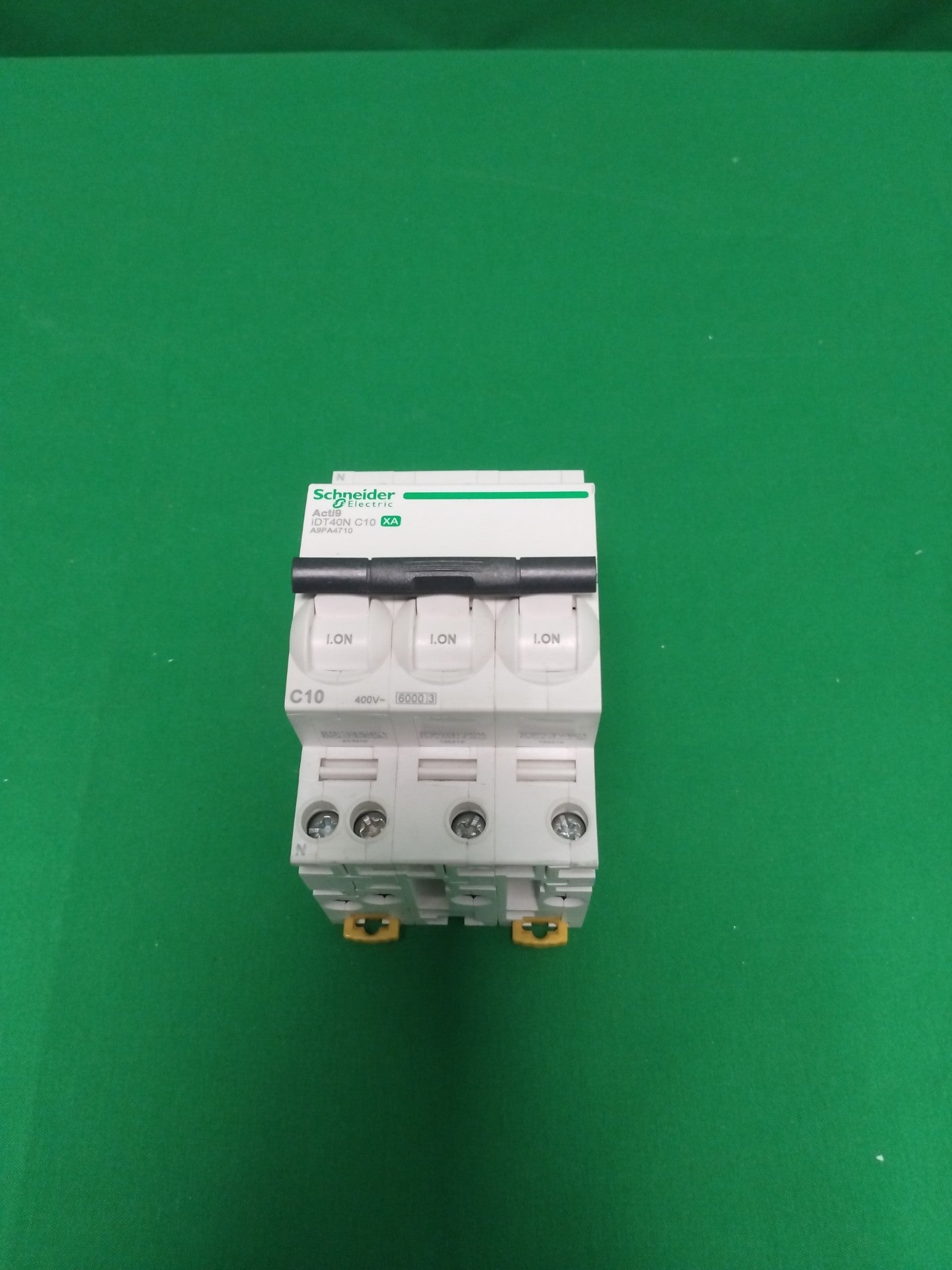 Schneider-Electric A9PA4710 A9PA4710 WITHOUT ORIGINAL PACKAGING